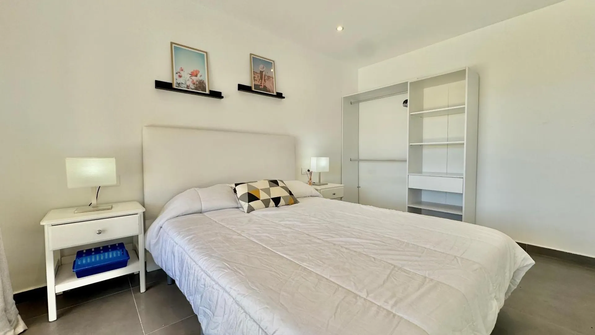 Apartamento California Rosas